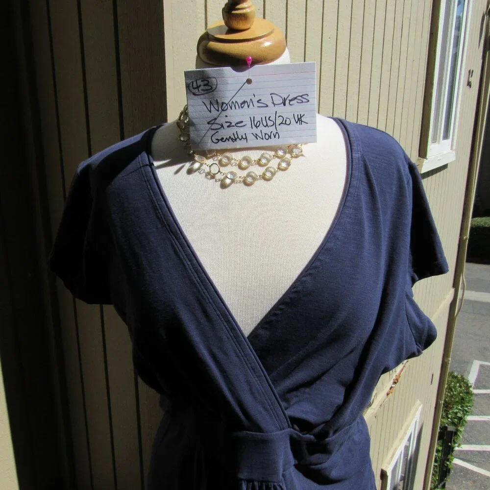 #43  WOMEN' NAVY DRESS BY BODEN  (SIZE 16L / 20UK) - Picture 2 of 3